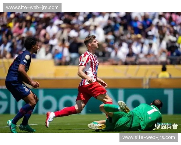 裁判多次关键判罚引争议 本轮多场法甲比赛赛后成为讨论焦点 裁判多次关键判罚引争议 本轮多场法甲比赛赛后成为讨论焦点